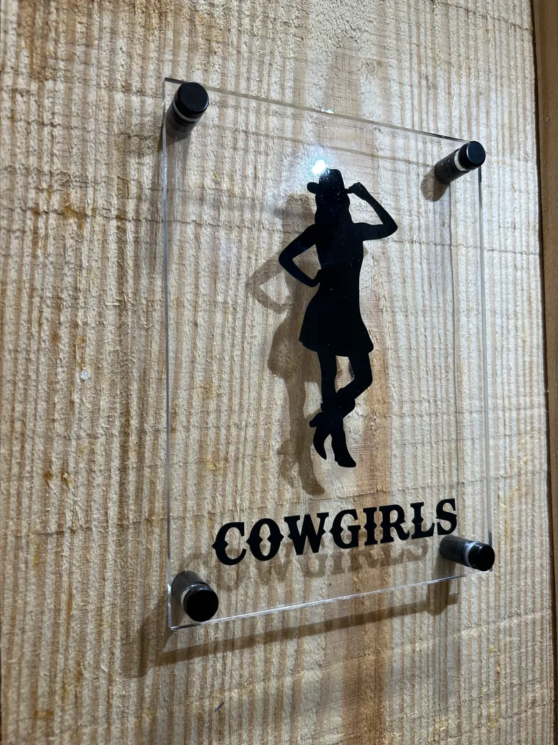 Acrylic standoff sign Cowgirls, Bathroom sign