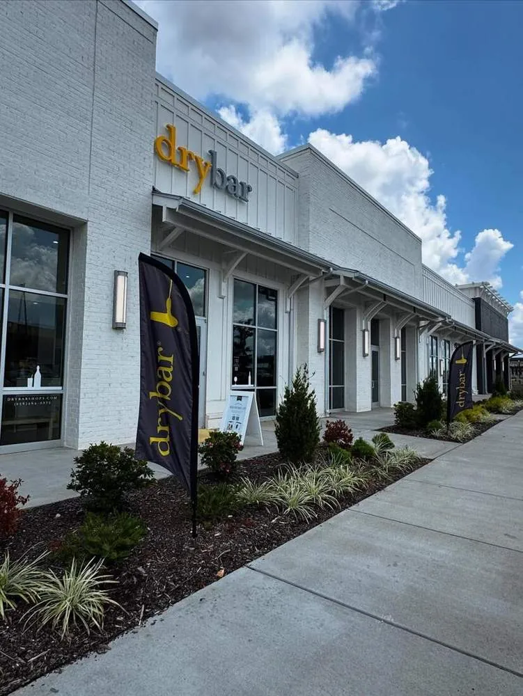 Feather flag and storefront, drybar
