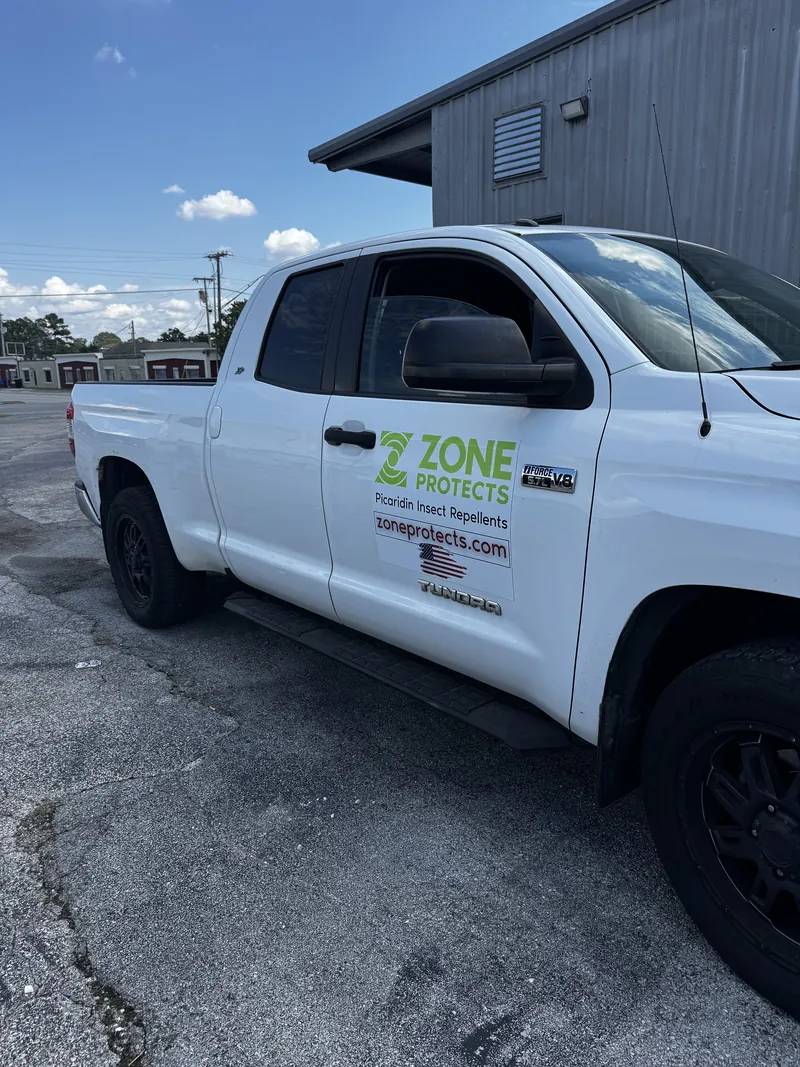 Vehicle magnets Zone Protects